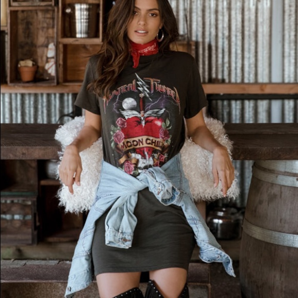 MEDIUM* Crosspost $199 (M)Spell Mystic Thu…
